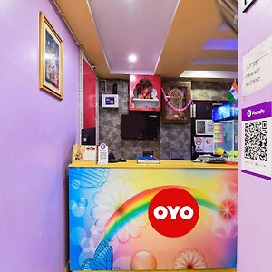 Oyo 71174红色天鹅绒酒店 Hugli-Chinsurah Exterior photo