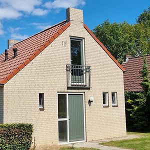 EwijkRecreatiewoning Maas En Waal 44别墅 Exterior photo