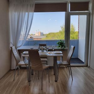 Libava Apartment With Balcony 利耶帕亚 Exterior photo