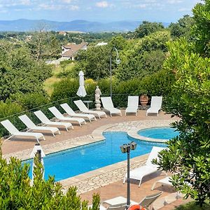 Pool And Jacuzzi - Charming Villa In Umbria 蒙蒂菲阿斯科尼 Exterior photo