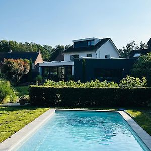 Nice House With Swimming Pool Near Maastricht Bunde Exterior photo