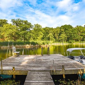 Historic Clark Cabin With Deck And Fishing Pond Access别墅 Exterior photo