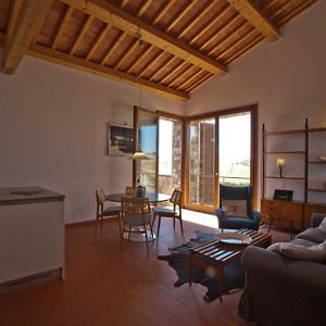 Nette Wohnung In Volterra Mit Moblierter Terrasse Exterior photo