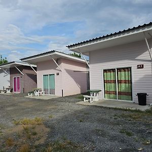 班苏安因塔弄度假村 - 经典房屋 宗通 Exterior photo