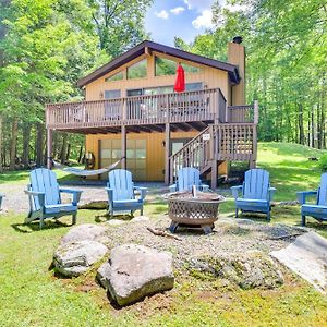 Lake Ariel Cabin With Fire Pit And Resort Amenities! Exterior photo