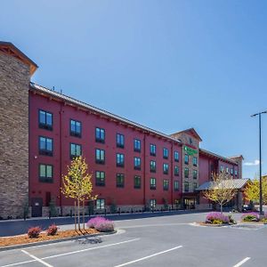 Wyndham Garden Redwood Valley Exterior photo