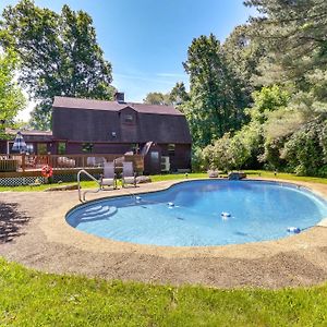 Spacious East Haddam Retreat With Private Pool!别墅 Exterior photo