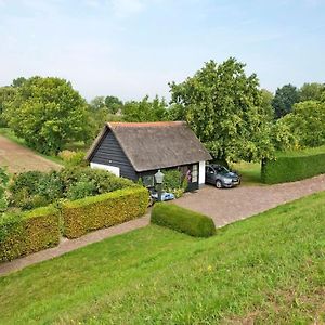 The Ferryman'S Cottage Varik Vrijgelegen Aan De Waal Exterior photo