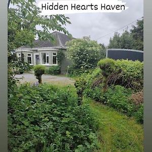 Hidden Hearts Apartment & Woodfired Hottub Spa 罗斯克雷 Exterior photo