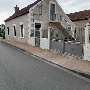 Maison Proche Le Pal 4Kms Thiel-sur-Acolin Exterior photo