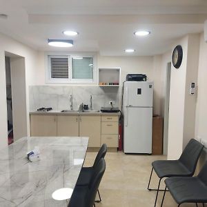 3 Bedroom In Ramat Beit Shemesh Exterior photo