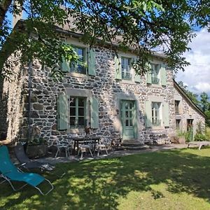 Superbe Maison De Maitre Vebret Exterior photo