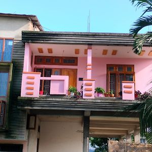 Sarojinilaya Homestay 古瓦哈提 Exterior photo