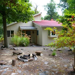 Above Sleepy Hollow - A Hidden Getaway Hedgesville Exterior photo