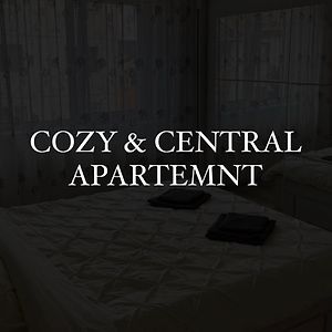 Cozy & Central Apartment 阿尤德 Exterior photo
