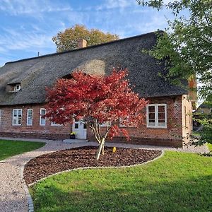 Nordseeurlaub Unter Reet In Rantrum Exterior photo