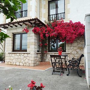卡马乔 Casa Carmina Y Nando, Cerca Santander Y Cabarceno旅馆 Exterior photo
