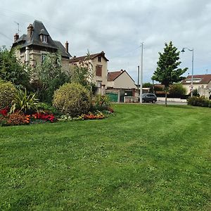 Studio Propre! Endroit Calme, A 5 Minutes Gare Mantes La Jolie公寓 Exterior photo