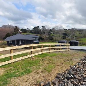 Kaiwaka Home In Rural Location - 10Min From Beach! Exterior photo