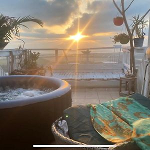 兹奇隆亚科夫Artistic Sea View Getaway With Hot Tub公寓 Exterior photo