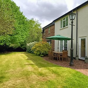 Home Outside Abergavenny Llanfaenor Exterior photo