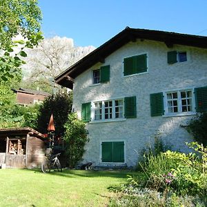 Bergbauernhaus An Wasserfall Und Waldrand Schwandi Exterior photo