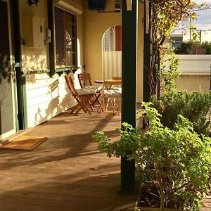 South Freo Bungalow - Winter Centre Of Cafes South Fremantle Exterior photo