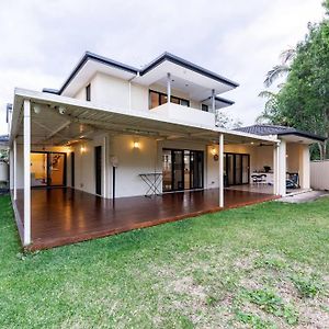 Spacious 5Br 3Ba Home W Parking And Yard In Sunnybank 布里斯班 Exterior photo