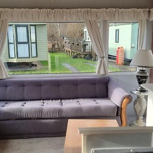Lovely 3-Bed Caravan In Foel Welshpool 威尔斯浦 Exterior photo