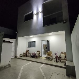 Casa Para O Fig! 加拉尼温斯 Exterior photo