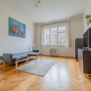 Spacious Central Budget-Friendly Apartment By Rentez 布拉格 Exterior photo