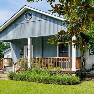 Charming 3Br Historic Home On Mardi Gras Route 拉法叶 Exterior photo