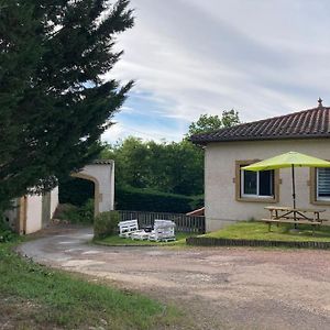 Le Breuil L'Escale Des Pertonnieres别墅 Exterior photo