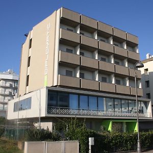 Hotel Diplomatic 贝拉里亚-伊贾马里纳 Exterior photo