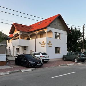 茹里洛夫卡 Casa Di Antoni酒店 Exterior photo