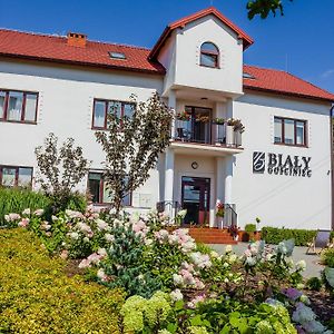 Ciechanów Bialy Gosciniec酒店 Exterior photo