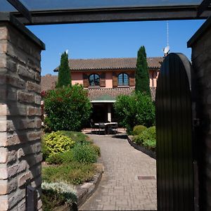 B&B Villa Argiolas 摩德纳 Exterior photo