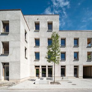 维德瑙 Green Studio Inside Europes Largest Hemp Building, Made By Openly酒店 Exterior photo