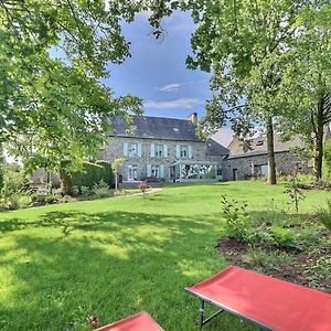 Bazouges-la-PérouseLe Jardin De Quercus住宿加早餐旅馆 Exterior photo