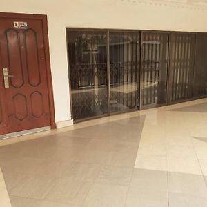 Impeccable 2-Bed Apartment In Kumasi Ashanti Exterior photo