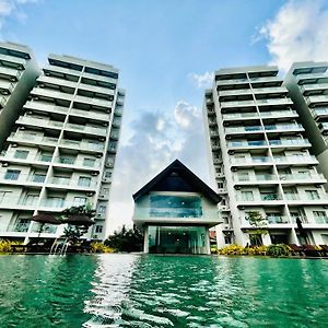 Canterbury Golf Resort Apartments Kahatuduwa Exterior photo