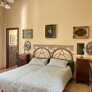 Bed And Breakfast Grotta Dell'Olio 萨尔诺 Exterior photo