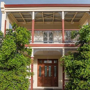 Modern Victorian Styled Holiday Home In Ashgrove 布里斯班 Exterior photo