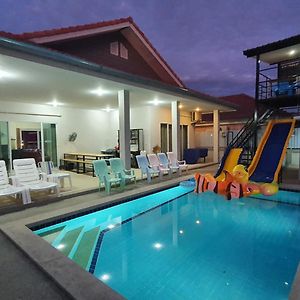 Family Pool Villa Chaam 七岩 Exterior photo