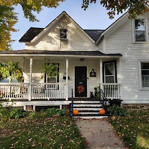 The Landerholm Bed And Breakfast 威斯康星拉皮兹 Exterior photo