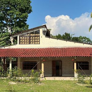 伊基托斯 Casa Alojamiento La Cascina酒店 Exterior photo