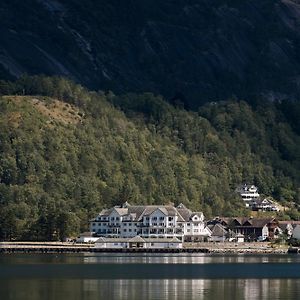 Voringfoss Hotel 艾菲约德 Exterior photo