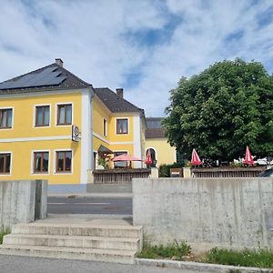 杜河畔的埃默斯多夫 Gasthof Weidenauer- Gabi'S Cafe酒店 Exterior photo