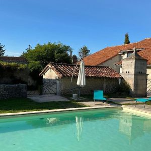 Saint-Paul-LizonneGrande Maison Restauree Avec Piscine Privative, Au Coeur De La Campagne Du Perigord Vert - Fr-1-616-304别墅 Exterior photo