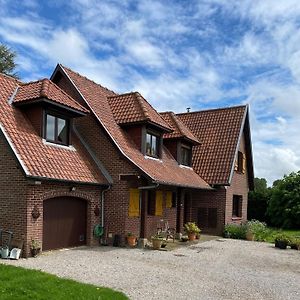 Le Quesnoy-en-ArtoisChambre D'Hotes De Dompierre住宿加早餐旅馆 Exterior photo